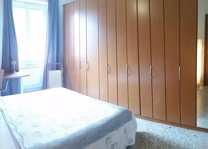 Global House *