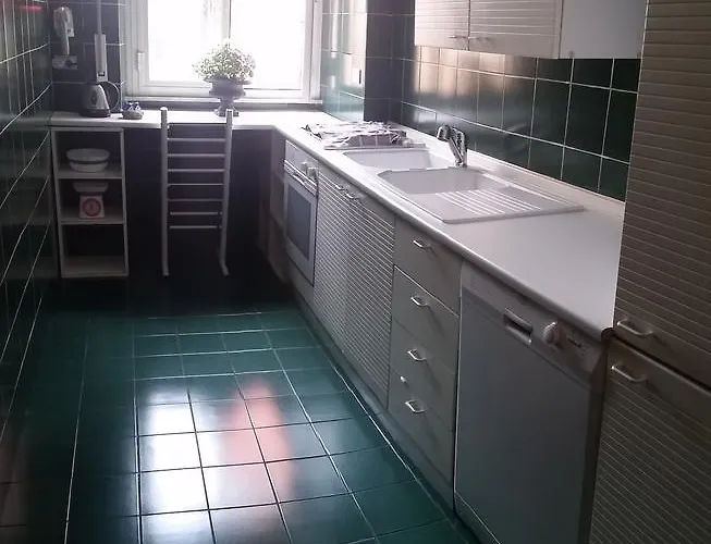Global House